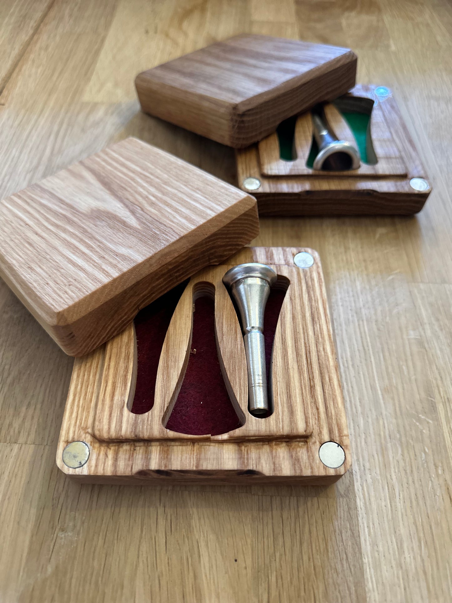 Boks for valthornmunnstykker