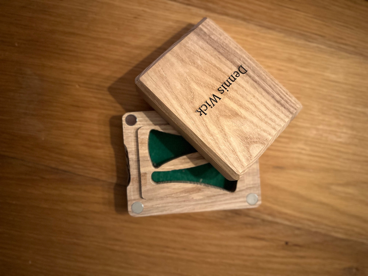 Boks for valthornmunnstykker