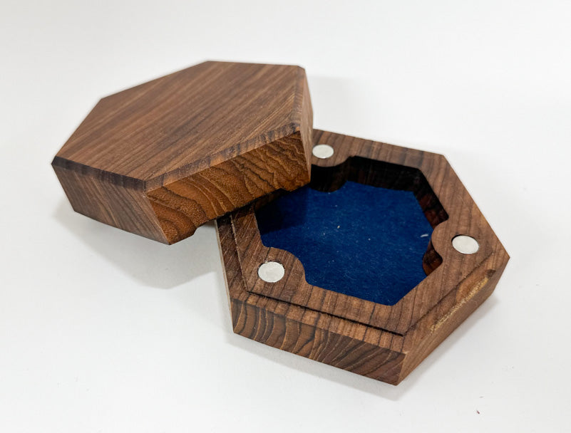 Hexagonal terningboks