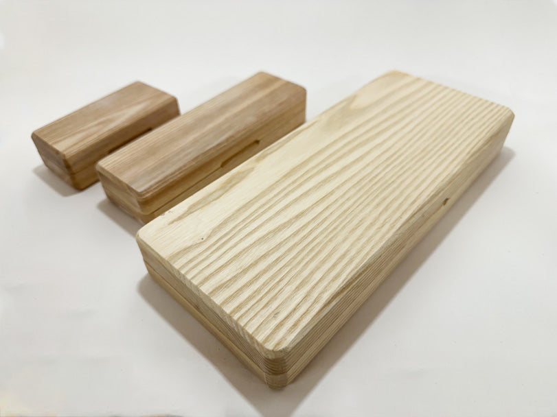 Rectangular dice box variant 1